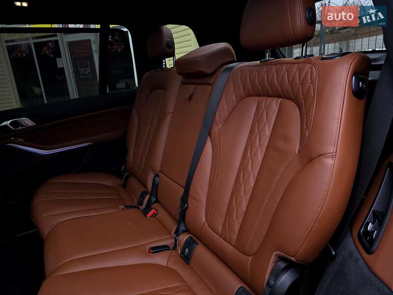 Позашляховик / Кросовер BMW X7 2023 в Києві