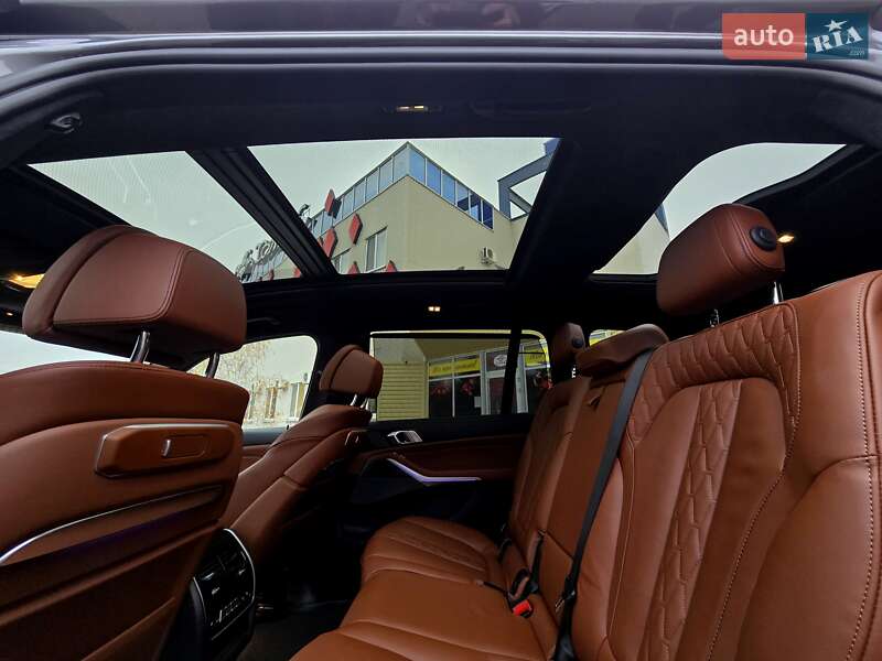 Позашляховик / Кросовер BMW X7 2023 в Києві