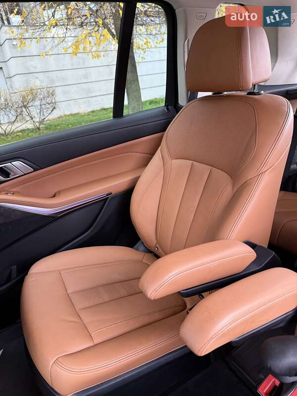 Внедорожник / Кроссовер BMW X7 2020 в Киеве