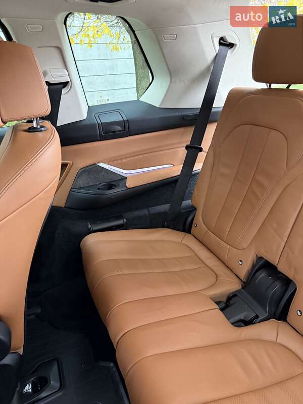 Внедорожник / Кроссовер BMW X7 2020 в Киеве