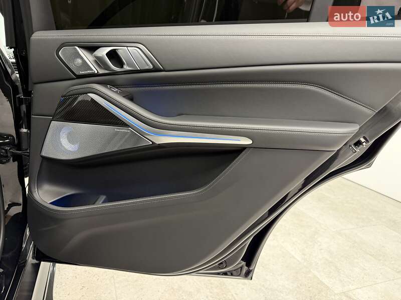 Внедорожник / Кроссовер BMW X7 2023 в Киеве