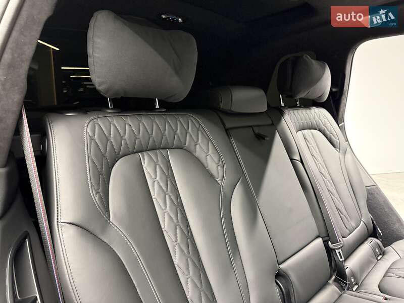 Внедорожник / Кроссовер BMW X7 2023 в Киеве