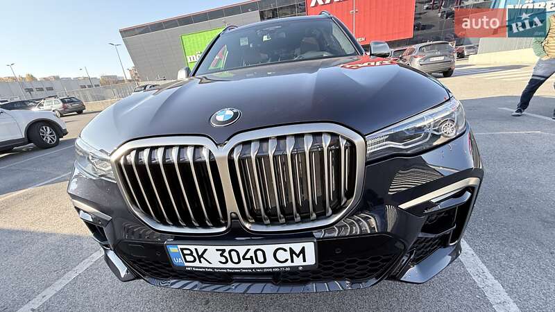 Внедорожник / Кроссовер BMW X7 2020 в Ровно