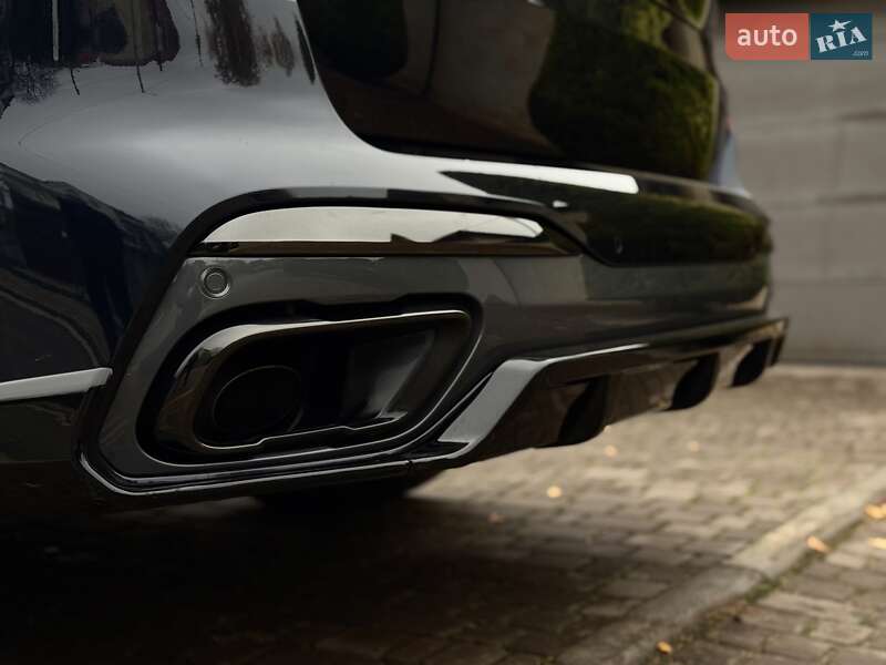 Внедорожник / Кроссовер BMW X7 2021 в Одессе