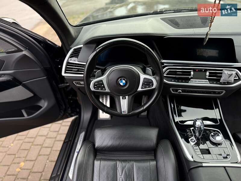 Внедорожник / Кроссовер BMW X7 2021 в Одессе