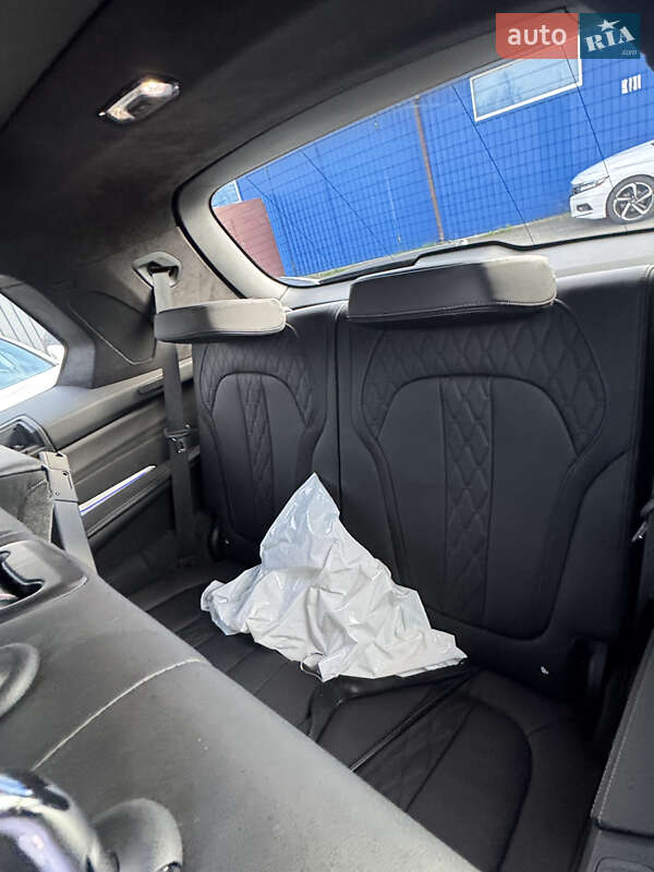 Внедорожник / Кроссовер BMW X7 2022 в Киеве