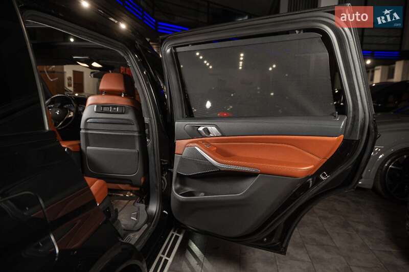 Внедорожник / Кроссовер BMW X7 2022 в Одессе