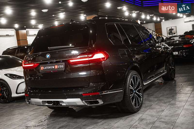 Внедорожник / Кроссовер BMW X7 2022 в Одессе