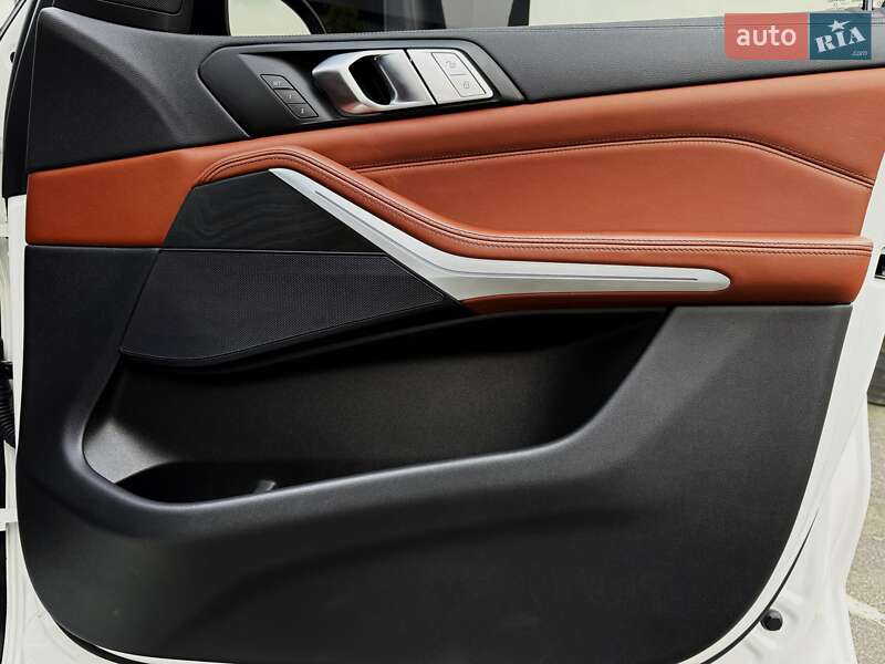 Внедорожник / Кроссовер BMW X7 2022 в Киеве