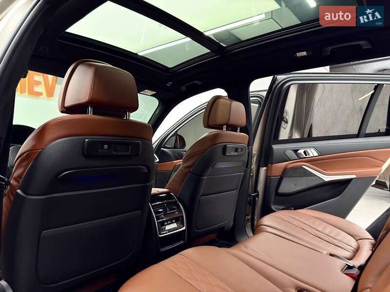 Позашляховик / Кросовер BMW X7 2019 в Києві