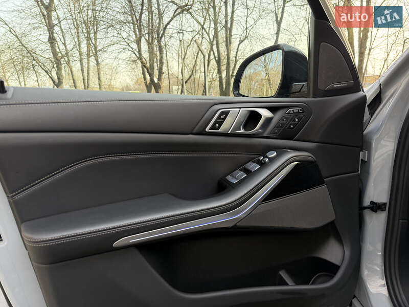 Внедорожник / Кроссовер BMW X7 2023 в Тернополе