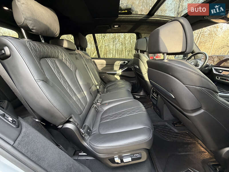 Внедорожник / Кроссовер BMW X7 2023 в Тернополе
