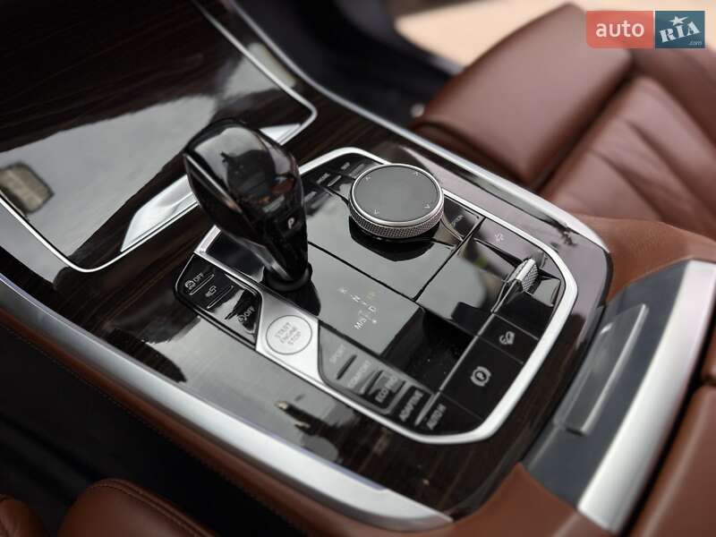 Внедорожник / Кроссовер BMW X7 2020 в Днепре фото 27 Внедорожник / Кроссовер BMW X7 2020 в Днепре