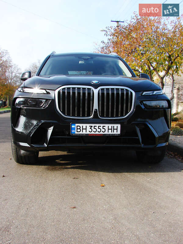 Внедорожник / Кроссовер BMW X7 2023 в Одессе фото 4 Внедорожник / Кроссовер BMW X7 2023 в Одессе
