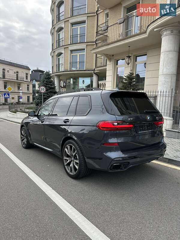 Позашляховик / Кросовер BMW X7 2022 в Києві