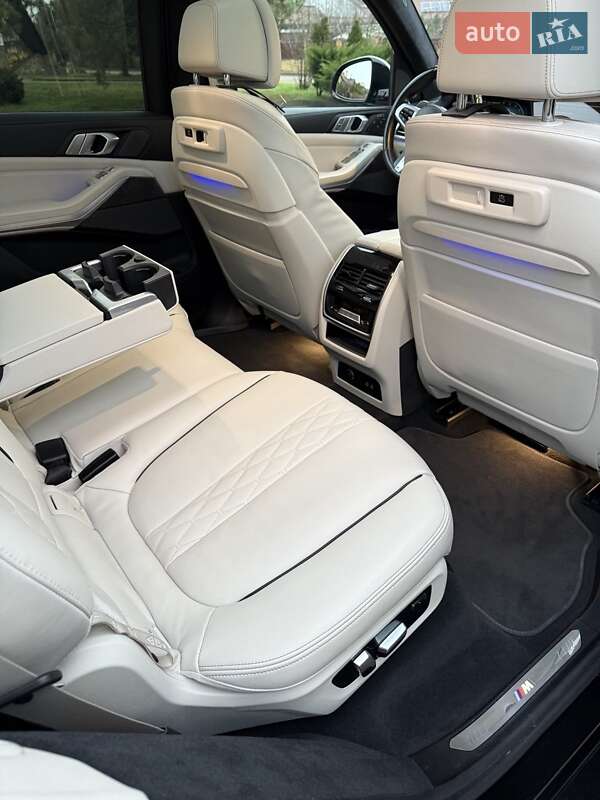 Внедорожник / Кроссовер BMW X7 2022 в Киеве фото 17 Внедорожник / Кроссовер BMW X7 2022 в Киеве