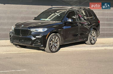 Внедорожник / Кроссовер BMW X7 2021 в Киеве