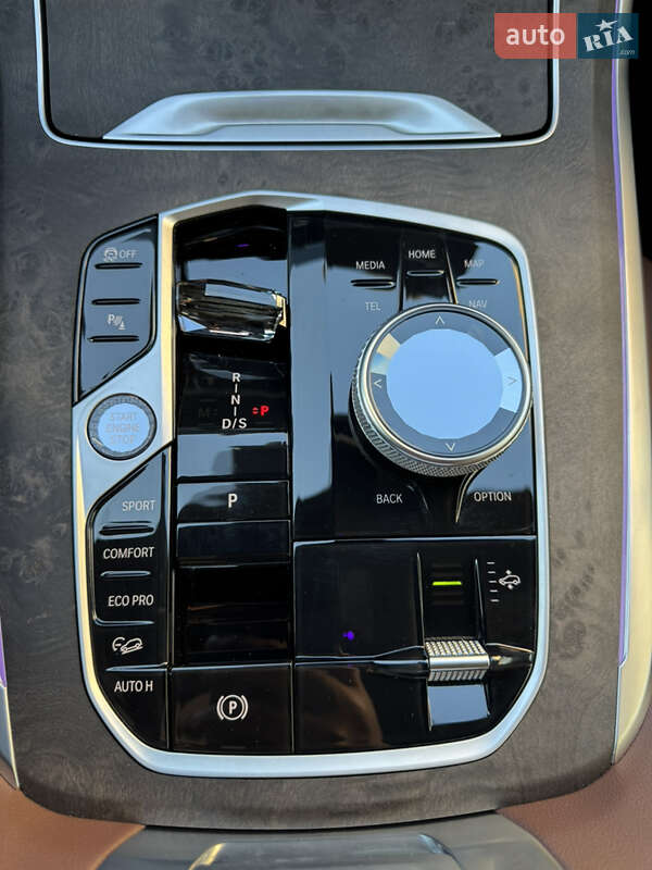 Внедорожник / Кроссовер BMW X7 2022 в Киеве