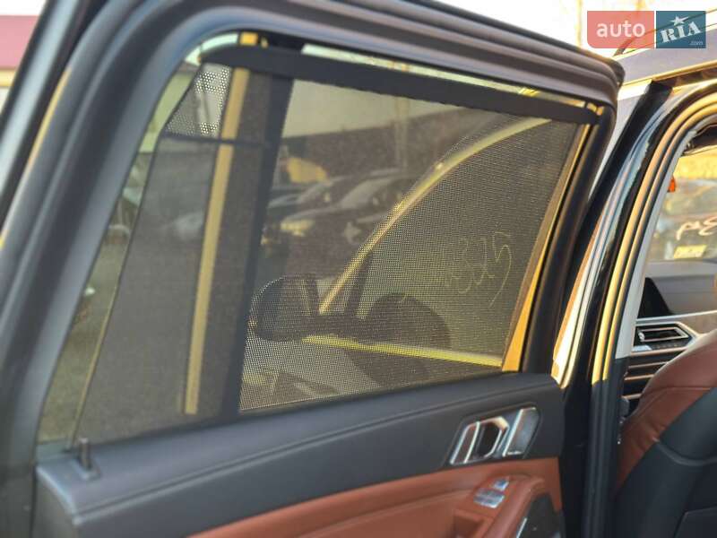 Внедорожник / Кроссовер BMW X7 2019 в Луцке