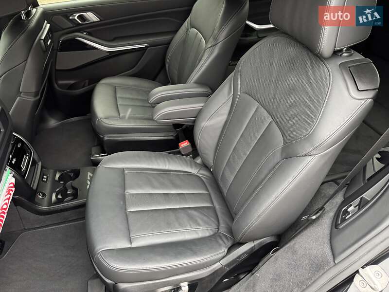 Внедорожник / Кроссовер BMW X7 2019 в Киеве