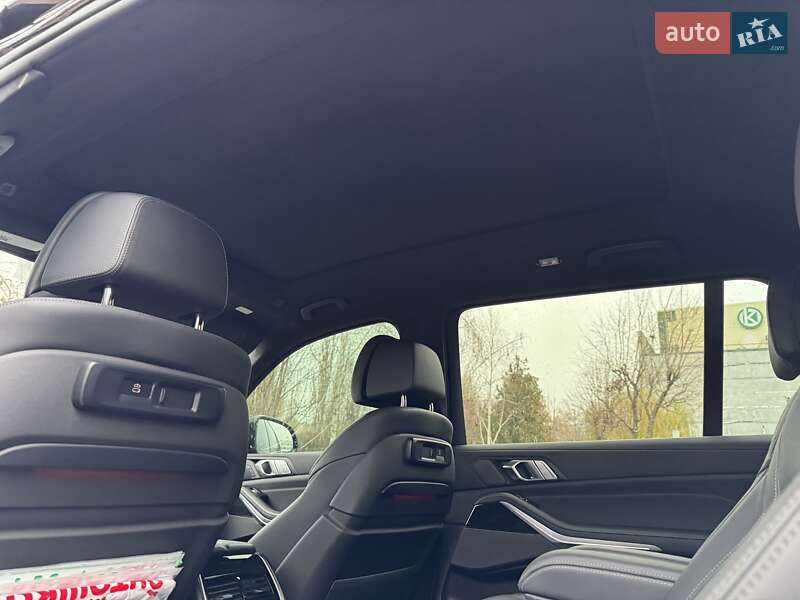 Внедорожник / Кроссовер BMW X7 2019 в Киеве