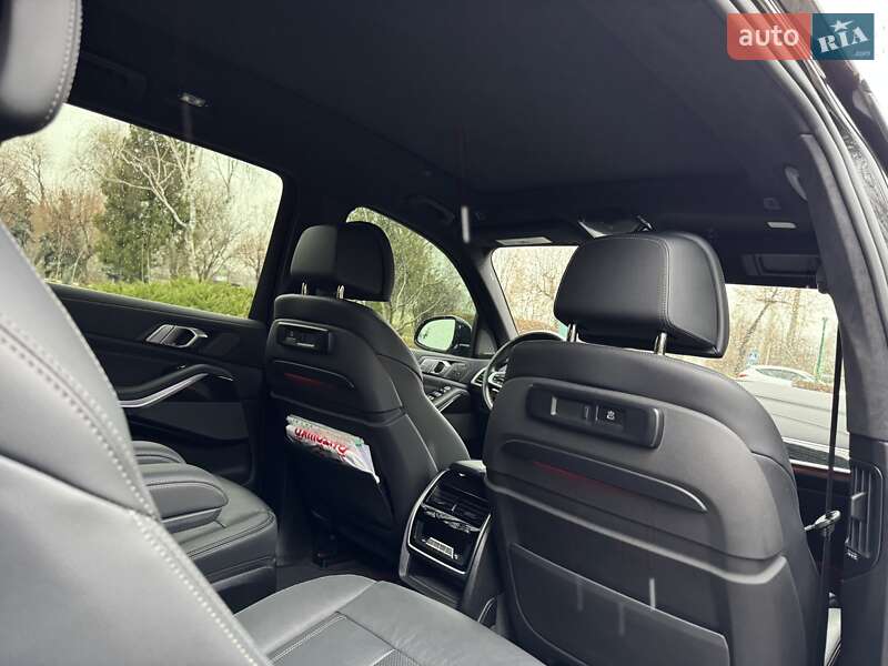 Внедорожник / Кроссовер BMW X7 2019 в Киеве