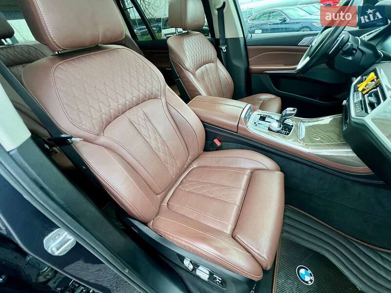 Внедорожник / Кроссовер BMW X7 2019 в Киеве