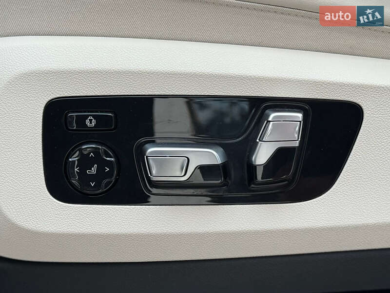 Позашляховик / Кросовер BMW X7 2020 в Києві