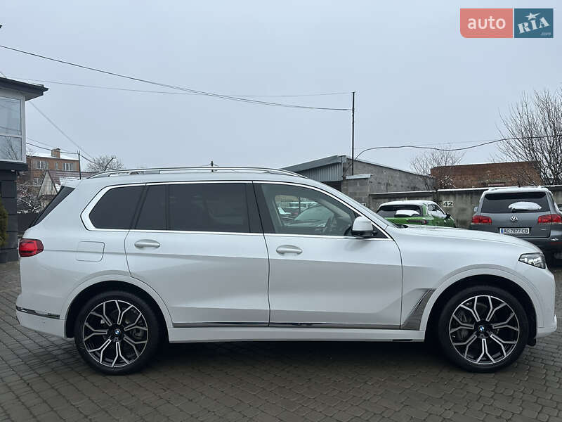 Внедорожник / Кроссовер BMW X7 2019 в Владимире