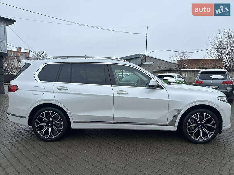 Внедорожник / Кроссовер BMW X7 2019 в Владимире