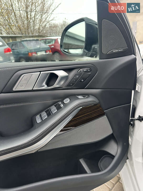 Внедорожник / Кроссовер BMW X7 2019 в Владимире