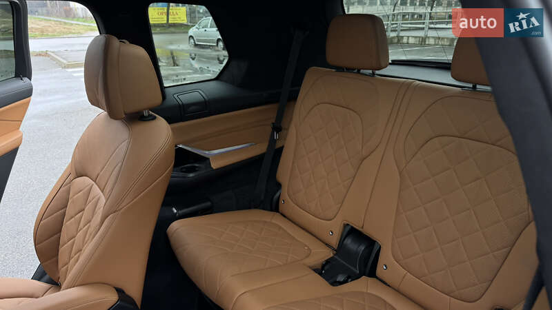 Внедорожник / Кроссовер BMW X7 2023 в Броварах