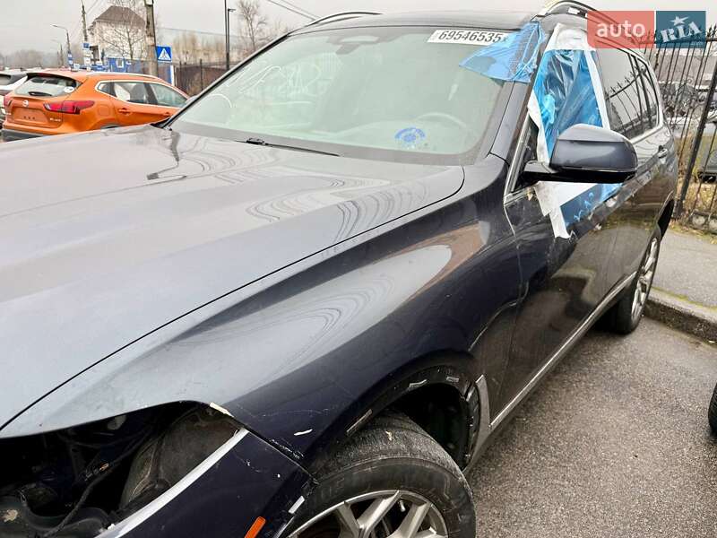 Внедорожник / Кроссовер BMW X7 2020 в Киеве