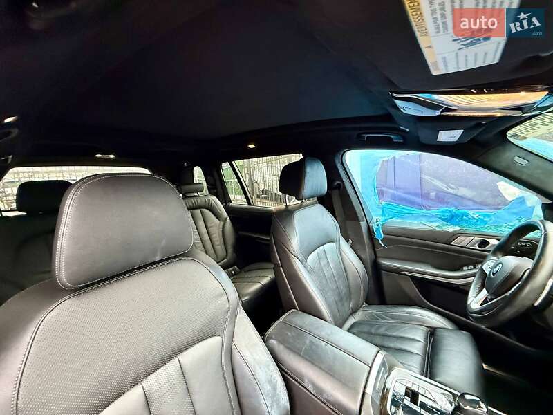 Внедорожник / Кроссовер BMW X7 2020 в Киеве
