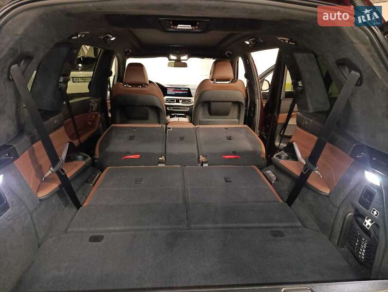 Позашляховик / Кросовер BMW X7 2022 в Києві фото 44 Позашляховик / Кросовер BMW X7 2022 в Києві