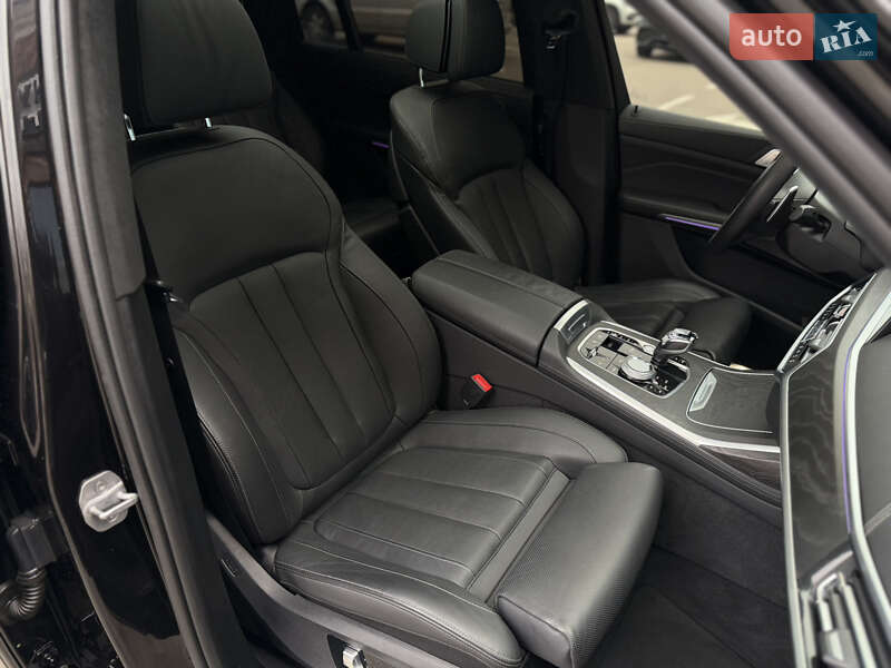 Внедорожник / Кроссовер BMW X7 2019 в Киеве