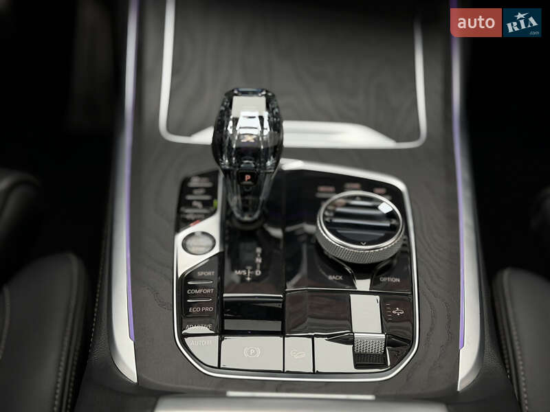 Внедорожник / Кроссовер BMW X7 2019 в Киеве