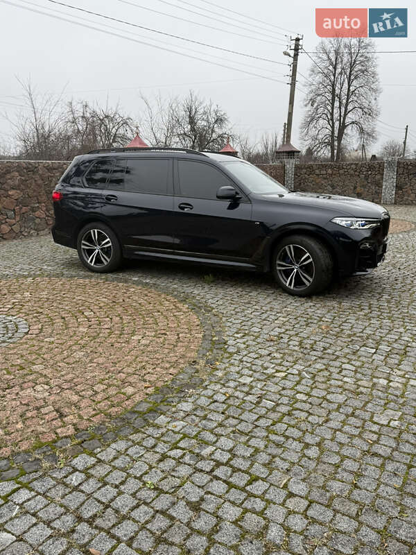 BMW X7 2021