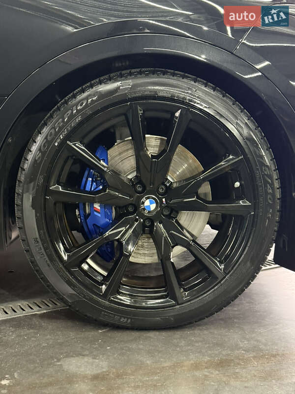 Внедорожник / Кроссовер BMW X7 2025 в Киеве