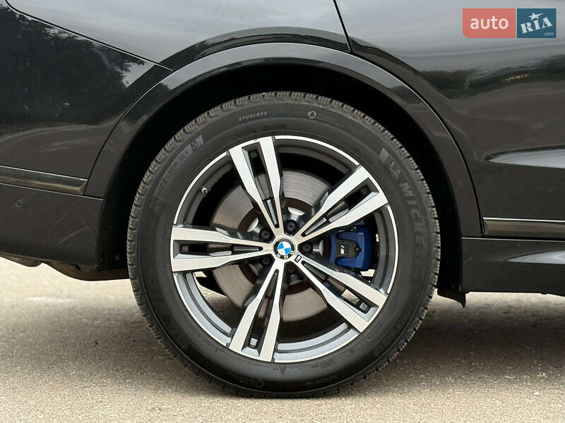 Внедорожник / Кроссовер BMW X7 2020 в Киеве