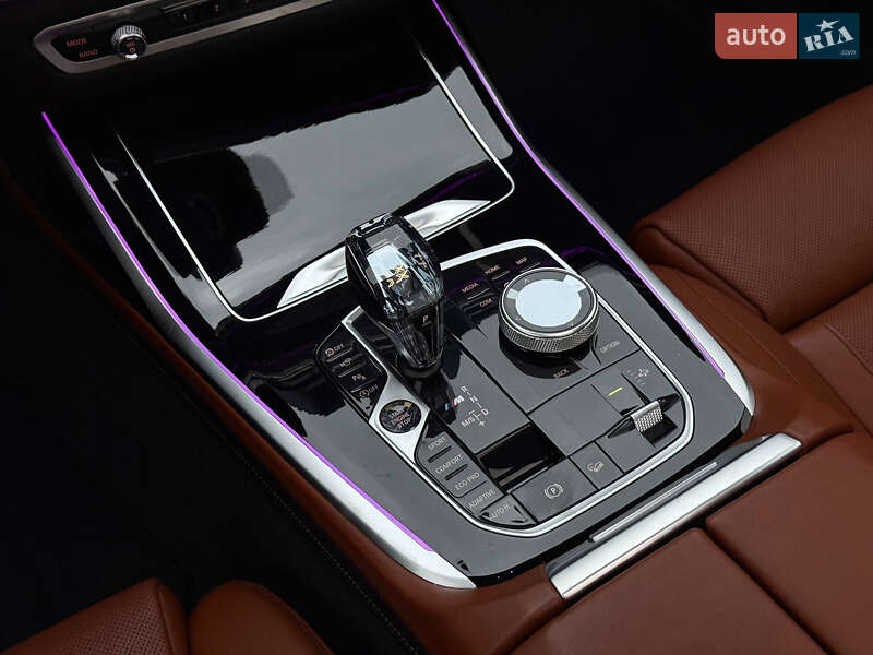 Внедорожник / Кроссовер BMW X7 2020 в Киеве