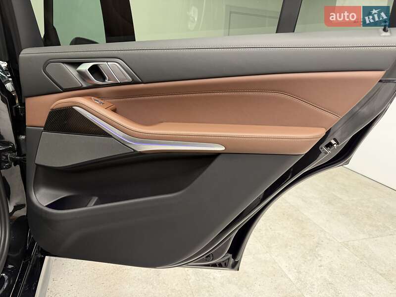 Внедорожник / Кроссовер BMW X7 2023 в Киеве