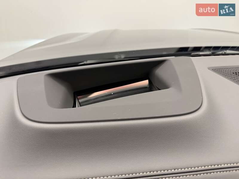 Внедорожник / Кроссовер BMW X7 2023 в Киеве