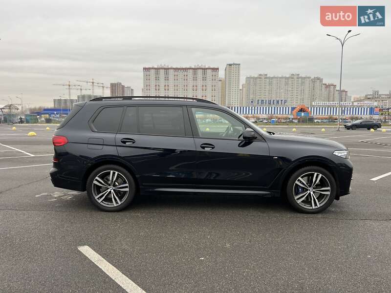 Позашляховик / Кросовер BMW X7 2021 в Києві
