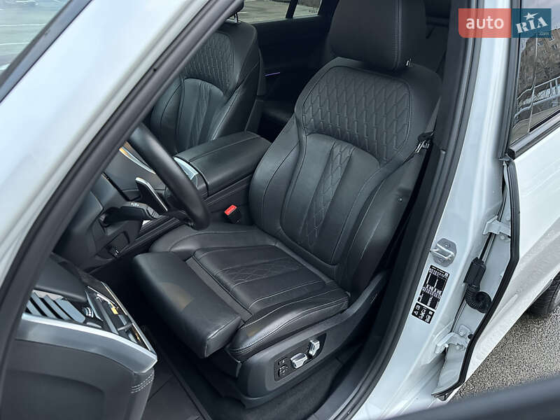 Внедорожник / Кроссовер BMW X7 2022 в Киеве фото 22 Внедорожник / Кроссовер BMW X7 2022 в Киеве