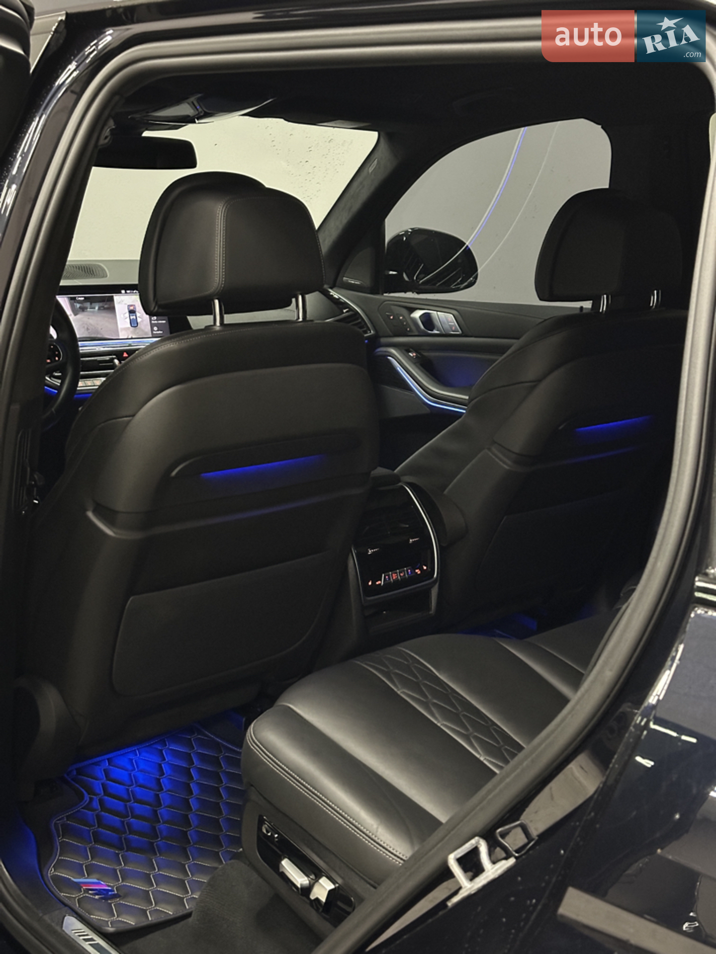 2020 BMW X7 - мініатюра 13