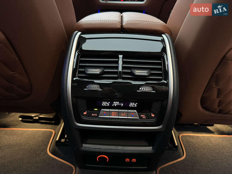 Внедорожник / Кроссовер BMW X7 2023 в Киеве фото 28 Внедорожник / Кроссовер BMW X7 2023 в Киеве