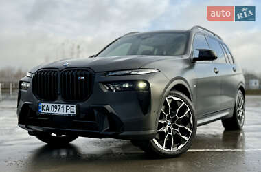 Внедорожник / Кроссовер BMW X7 2023 в Киеве