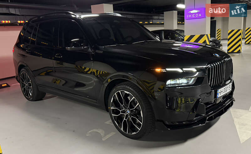Внедорожник / Кроссовер BMW X7 2023 в Одессе