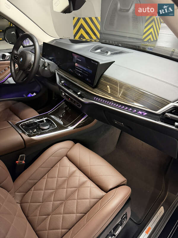 Внедорожник / Кроссовер BMW X7 2023 в Одессе